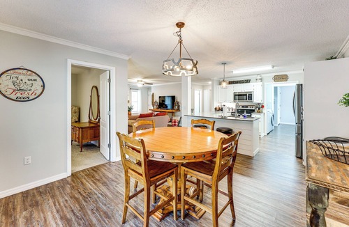 Russellville House | Near Lake Dardanelle: Updated Home w/Large Yard!
