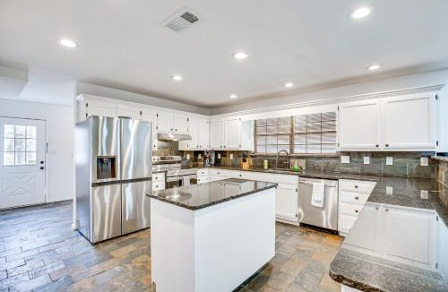 Yantis House | Near Lake Fork: Home w/Fire Pit in Yantis!