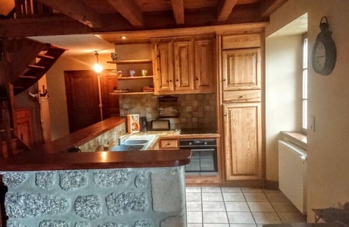 Auroux House | Near Lake Naussac