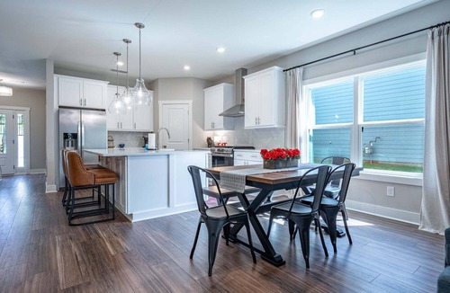 Emerson House | Near LakePoint Sports 4BR Home With Movie Room