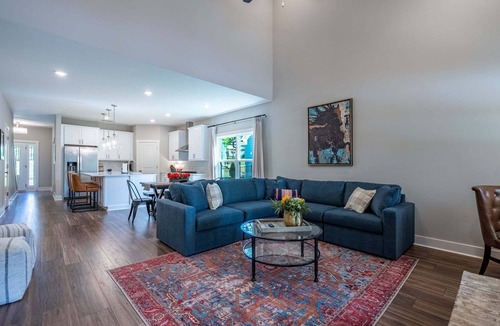 Emerson House | Near LakePoint Sports 4BR Home With Movie Room