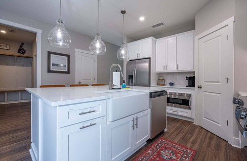 Emerson House | Near LakePoint Sports 4BR Home With Movie Room