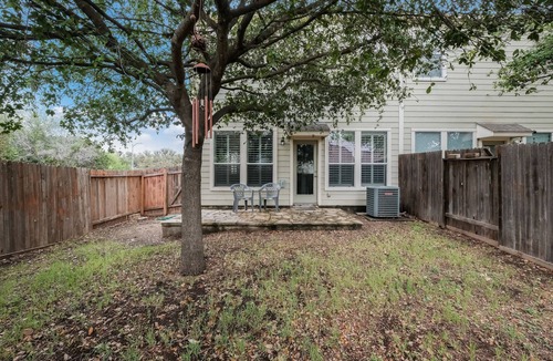 Country View House | Near medical center for all travel professionals Six Flags Sea World San Antonio