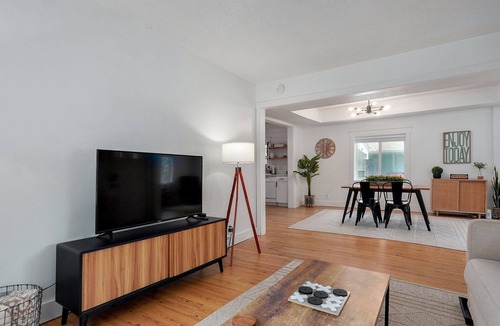 Rountree House | Near Missouri State, Downtown & BassPro, Family Friendly, Dogs Welcomed