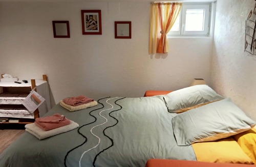 Pleine-Fougeres Apartment | Near Mont St Michel, studio, completely independent