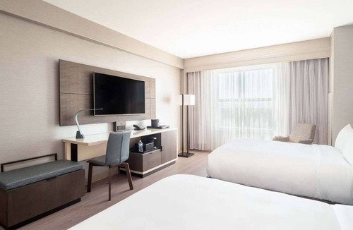Groton Hotel | Near Mystic Seaport + On-site Dining, Pool & Spa