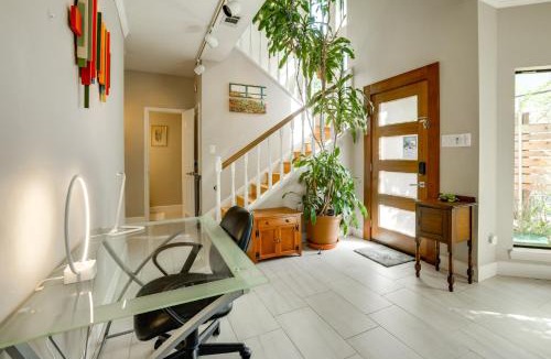 Boulevard Oaks House | Near NRG! Cozy + Private Houston Home w/Garden