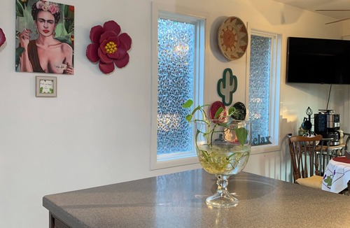 Wood Dale House | Near O’Hare, King Bed, Spacious, Great Backyard, WiFi, AC