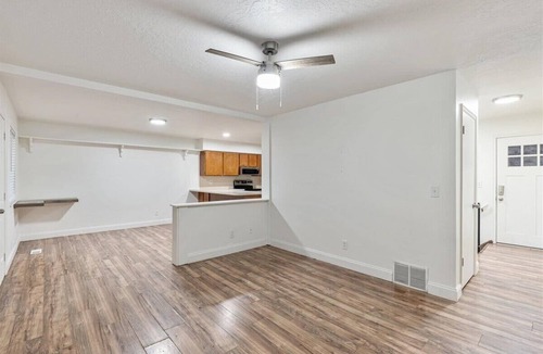 Woodland Estates House | Near Ogden Trail, PetFriendly, 2BR