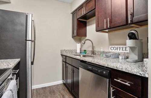 University District Apartment | Near OSU 2 bed! Summa