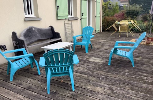 Orgeval Apartment | Near Paris gite poppies 2