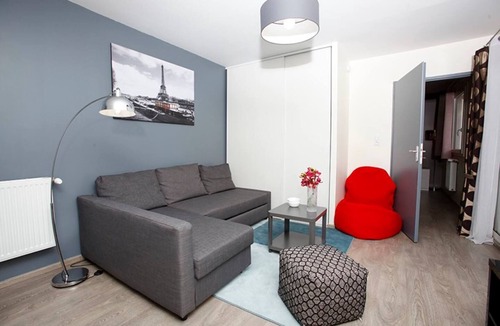Vitry-sur-Seine House | Near Paris/Parking/4 Bdr/2 BR/Air conditioning