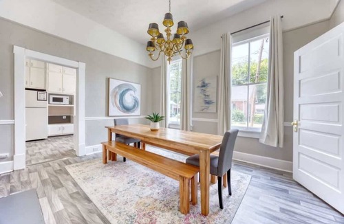 Columbus House | Near Parks, Downtown, & Riverwalk- Midtown Muse | Sleeps 14!