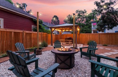 Five Points House | Near Pearl Downtown Fire Pit Patio Grill Historic