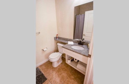 Central Oklahoma City Apartment | Near Plaza District Cozy 1BDR - Gated Parking