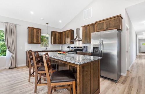 Kimberling City House | Near Port of Kimberling&Table Rock Lake Private Hot Tub Arcades Free Attraction Tickets