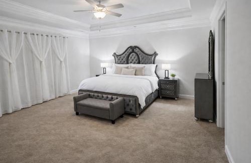 Garner House | Near Raleigh with 6-Beds huge Home Sleeps 12