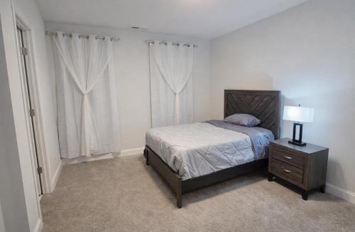 Garner House | Near Raleigh with 6-Beds huge Home Sleeps 12
