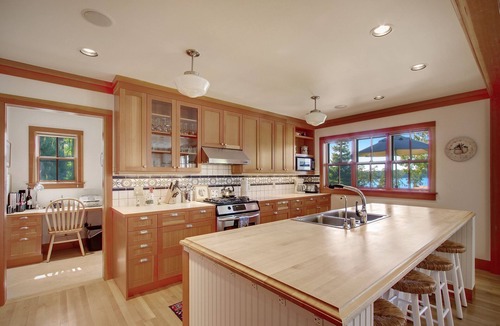 Roche Harbor House | Near Roche Harbor - Cape Cod style home! WBV