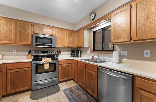 Branson West House | Near Silver Dollar City | Game Room + Bunks