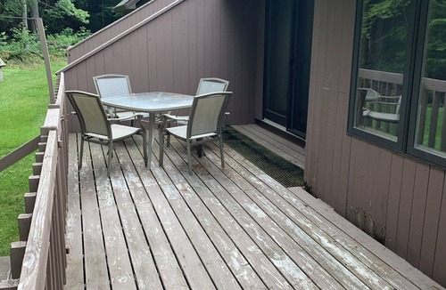 Rawsonville Condo | Near Stratton, Bromley & Magic!