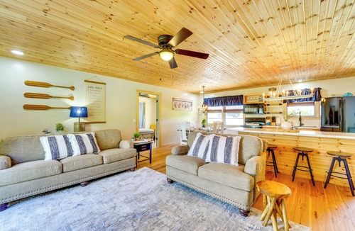 Golden House | Near Table Rock Lake: Family Home w/Deck & Views