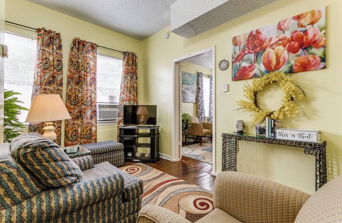 Government Hill Apartment | Near The Pearl - Quick Access to Riverwalk, Alamo, Ft Sam Houston, and Downtown