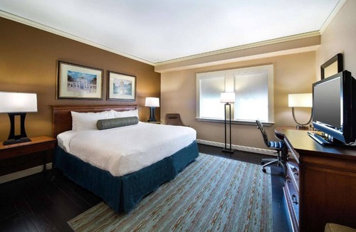 Central Business District Hotel | Near Theater District | Pool. Free Shuttle. Dining