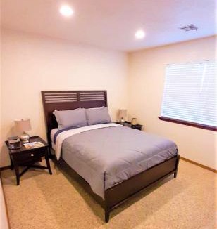 Central Oklahoma City Apartment | Near to OUHSC Hospitals-Garage Studio