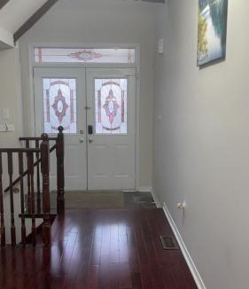 Mount Pleasant House | Near Toronto Pearson Airport Queen Room