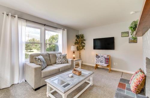 Victor House | Near Trails + Wineries: Victor Getaway w/Fire Pit