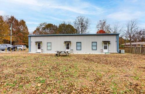 McRae House | Near Universities: Family Condo in McRae!