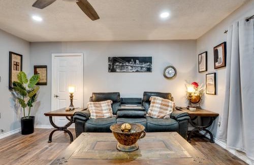 Victoria House | Near Wineries & Guadalupe River! Stylish Home