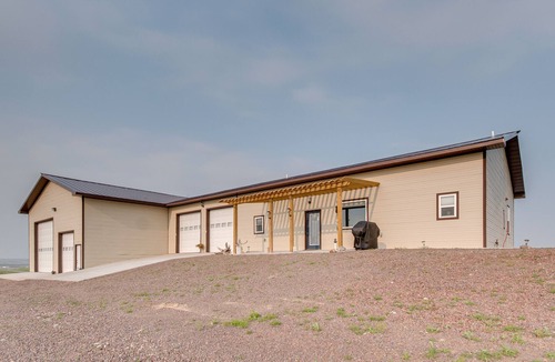 Brule House | Nebraska Vacation Rental Near Lake McConaughy