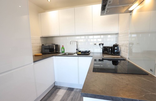 Sheldon Apartment | NEC/Airport Interchange Shortstay Homebase14