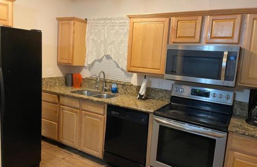 Fairview Shores House | Necessary Retreat