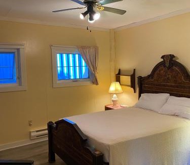 Little Pond Hotel | Ned's Landing at Spry Point