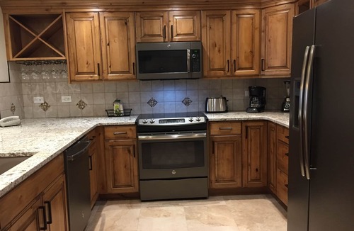 Peak 9 Condo | Need an escape from summer heat? Cool down in our cozy condo! Summer dates open!