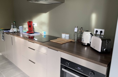 Saint-Pantaleon-de-Larche Apartment | Need to recharge your batteries "The Atelier under the spell