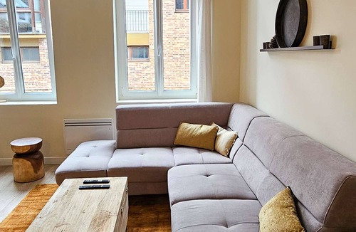 Saint-Quentin Apartment | Nef d'Or Agate Apartment