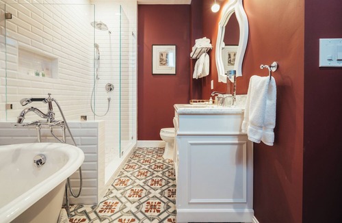Lower Pacific Heights Hotel | Neighbourgood Sutter Mansion