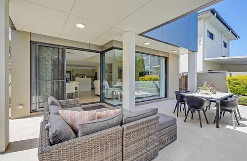 Merewether House | Nel's Place