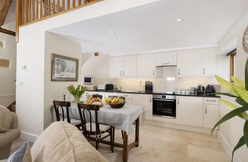 Bourton House | Nellies Barn