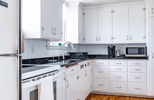 Sheridan House | Nelson Inn - Heritage B