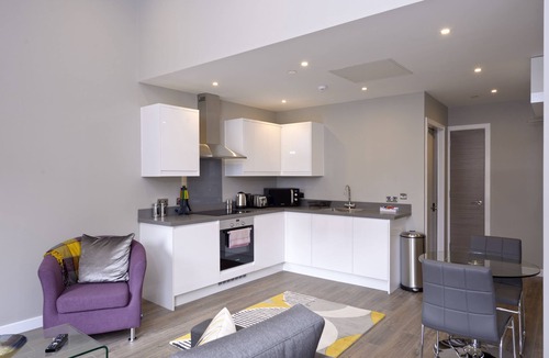 City Centre Glasgow Apartment | Nelson Mandela Place