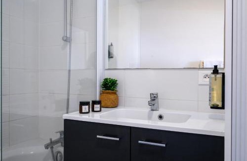 La Fuye-Velpeau Apartment | Nemea Appart Hotel Quai Victor Tours Centre