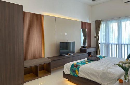 Sunset Road Villa | Nenangi Villa Bali -3BR Spacious with enclosed living & Lap Pool in Sunset Road
