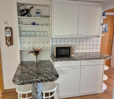 Luchsingen House | Nenis Hüsli