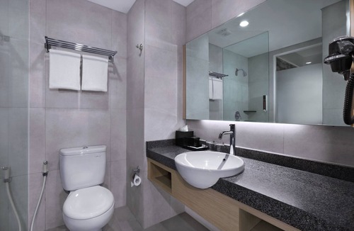 Waru Hotel | NEO+ Waru Sidoarjo by Aston