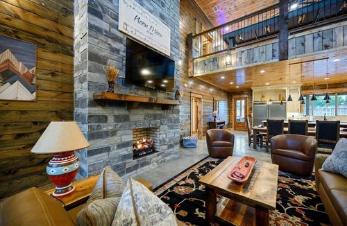 Pickens Cabin | Neon Moon Lodge | Luxury Cabin w/Heated Pool, Game Loft, King Suites & ATV Trail Access